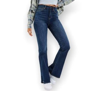 American Eagle 18 Short NWT Super High Rise Flare Jeans Stretch Dark Wash New